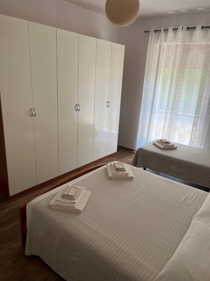 Appartamento Mela Ad Alba, Cuore Delle Langhe Exterior foto